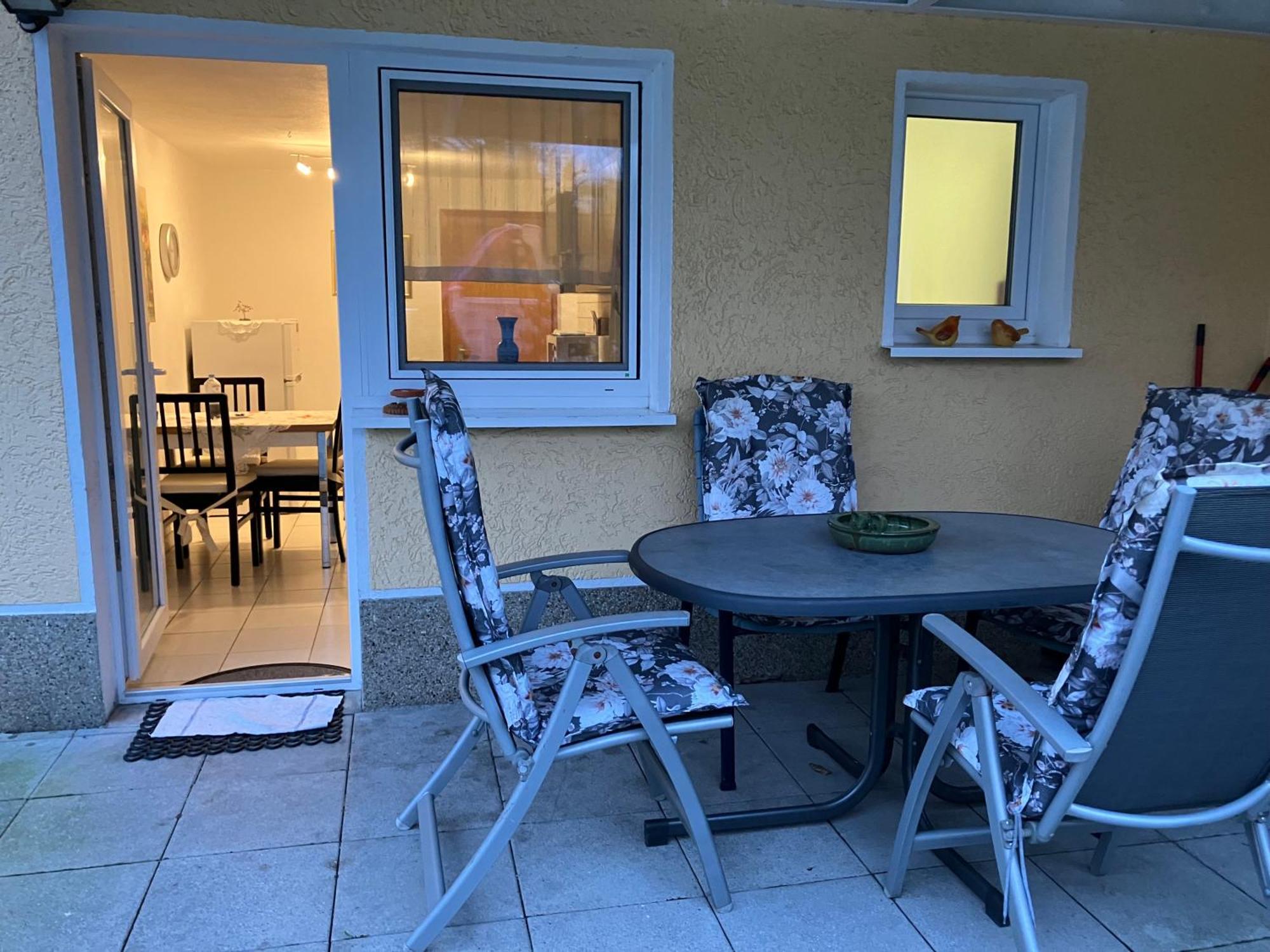 Ferienwohnung Im Gruenen Eg Mit Terrasse Herdecke Luaran gambar